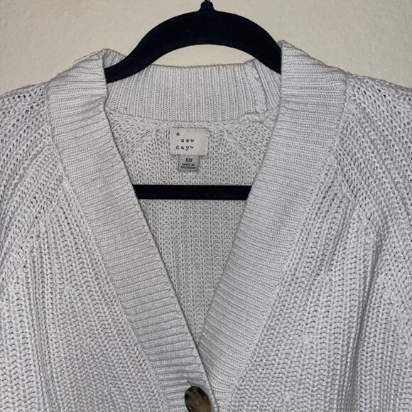 a new day cropped knit sweater - Picture 3 of 5